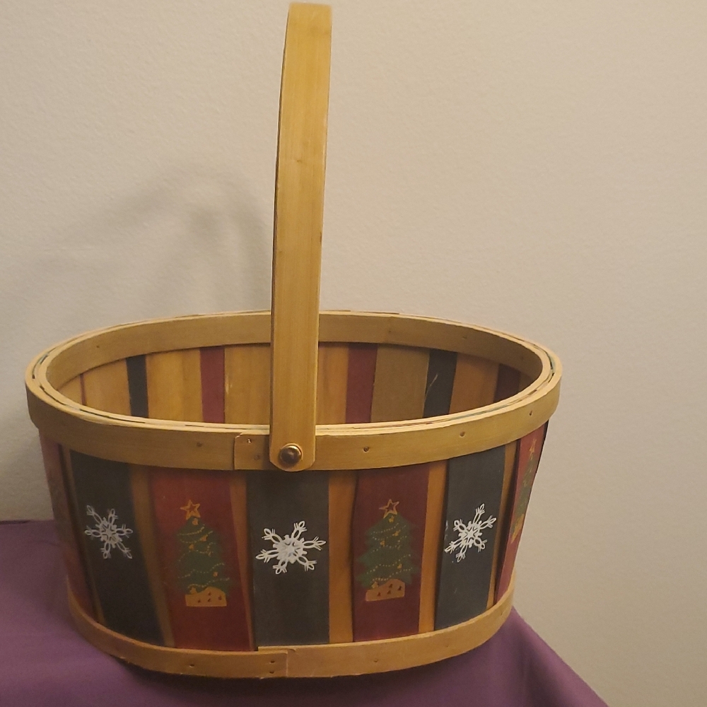 Festive Holiday Basket with Handle